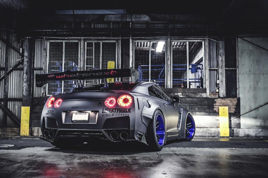 Nissan GT-R by Liberty Walk 2013 года  (фото 33 из 41)